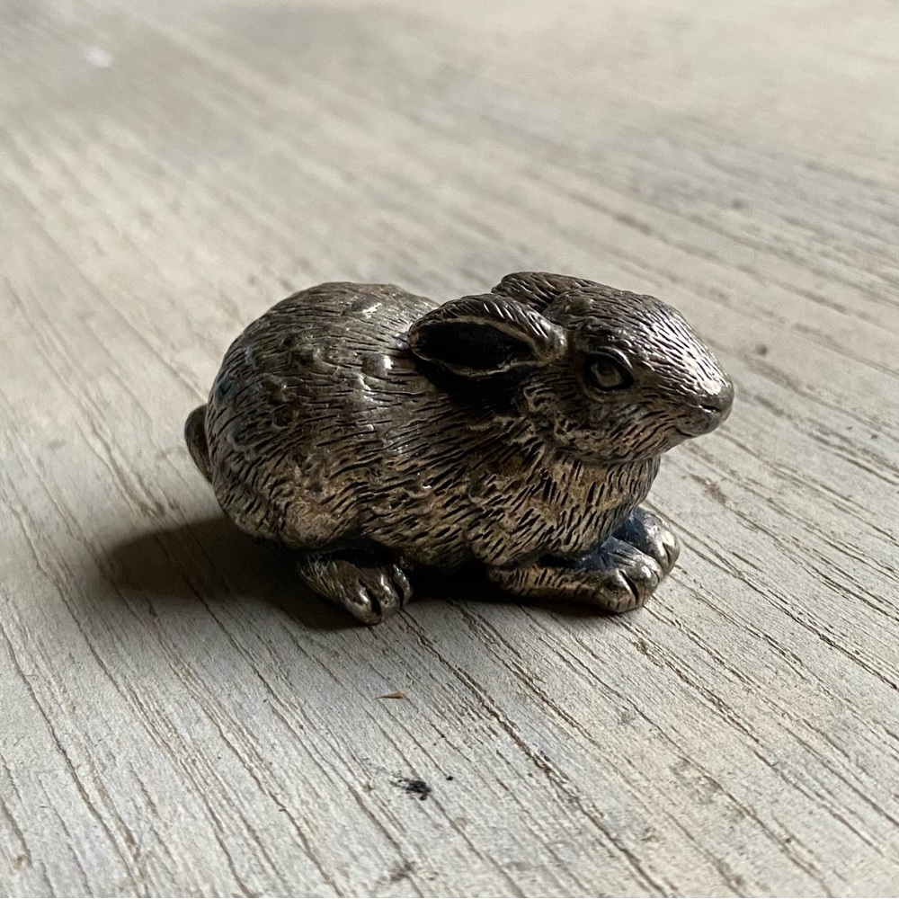 Sterling Faro rabbit